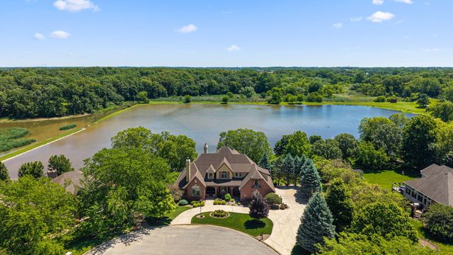 10195 Floyd, Crown Point, IN 46307