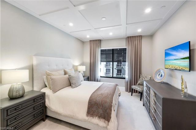 1130 3rd AVE S # 405, Naples, FL 34102