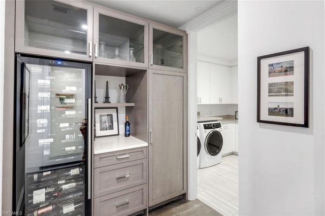 1130 3rd AVE S # 405, Naples, FL 34102