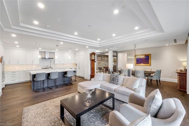 1130 3rd AVE S # 405, Naples, FL 34102