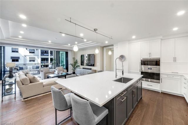 1130 3rd AVE S # 405, Naples, FL 34102