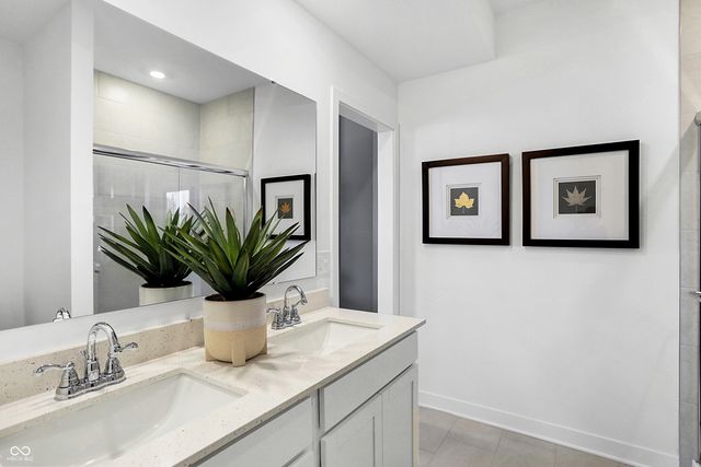 15483 Alperton Road, Fishers, IN 46037