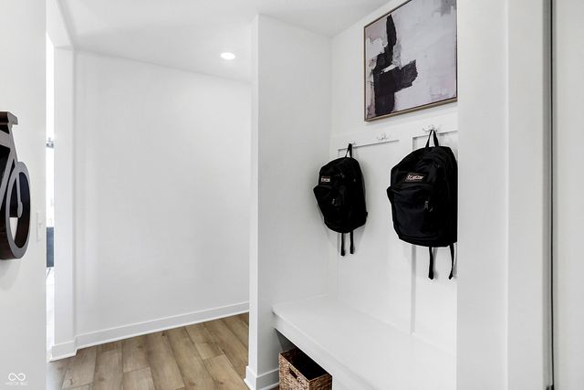 15483 Alperton Road, Fishers, IN 46037