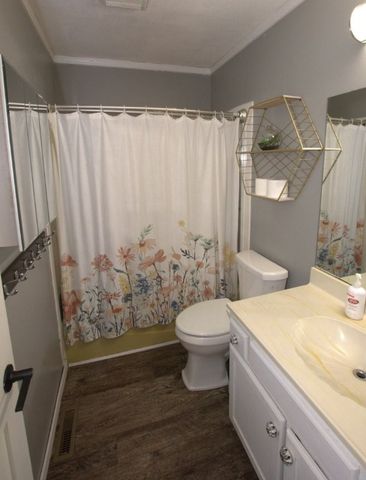 19 Annette Lane, Bella Vista, AR 72715