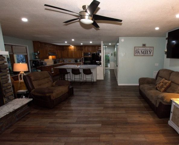 19 Annette Lane, Bella Vista, AR 72715