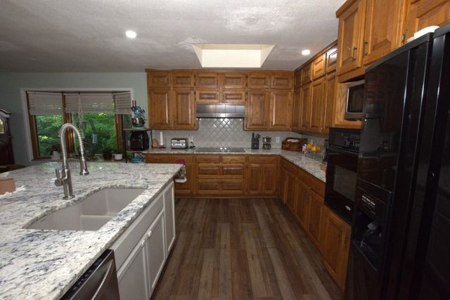 19 Annette Lane, Bella Vista, AR 72715