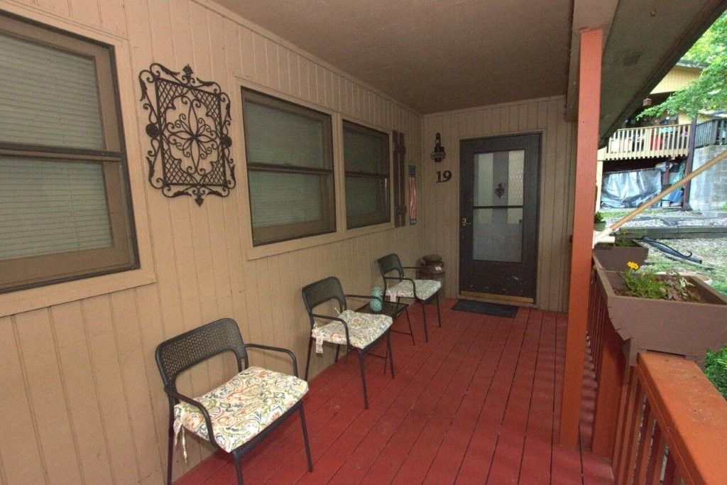 19 Annette Lane, Bella Vista, AR 72715