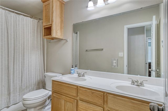 1008 Gardenia Street, College Station, TX 77845