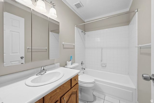 563 N 220 E, Centerville, UT 84014