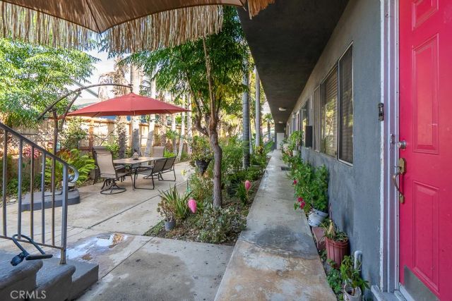 1056 E 6th Street, Long Beach, CA 90802