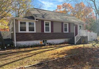 1 Tiana Drive, Sound Beach, NY 11789