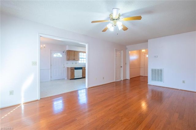 3307 A Spring Street, Greensboro, NC 27405