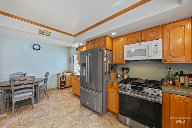 704 E Avenue D, Jerome, ID 83338