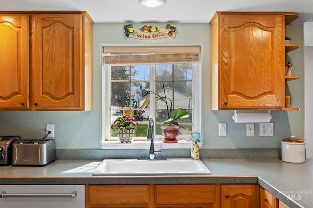 704 E Avenue D, Jerome, ID 83338