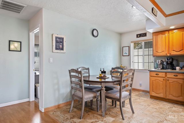 704 E Avenue D, Jerome, ID 83338