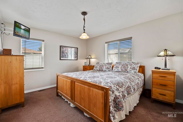 704 E Avenue D, Jerome, ID 83338