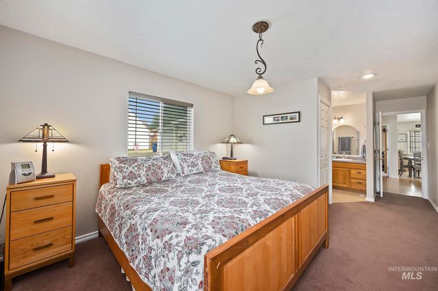 704 E Avenue D, Jerome, ID 83338