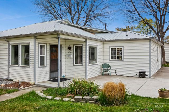 704 E Avenue D, Jerome, ID 83338