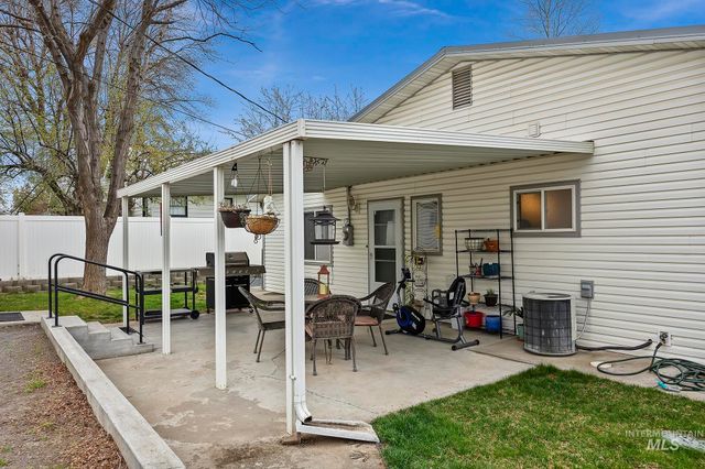 704 E Avenue D, Jerome, ID 83338