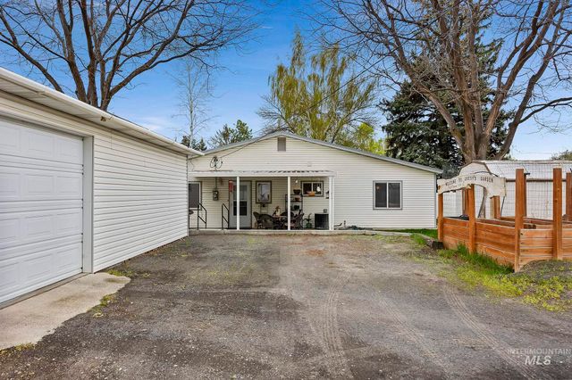 704 E Avenue D, Jerome, ID 83338