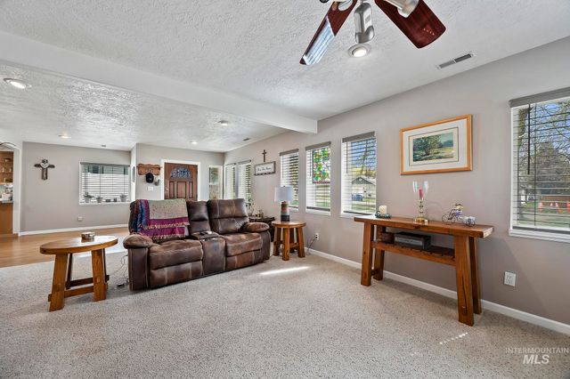 704 E Avenue D, Jerome, ID 83338