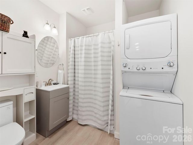 58 Guntertown Road, Marshall, NC 28753