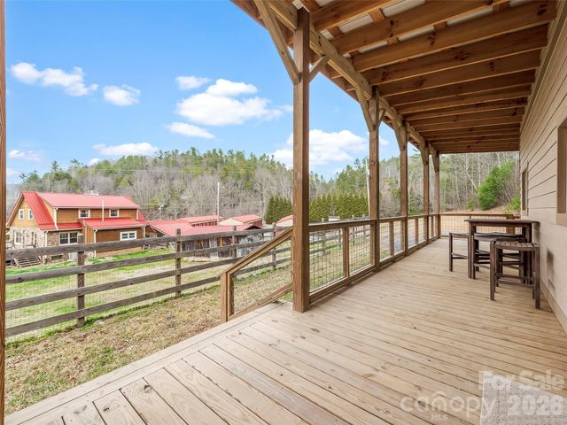 58 Guntertown Road, Marshall, NC 28753