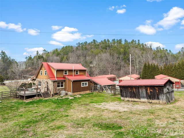 58 Guntertown Road, Marshall, NC 28753