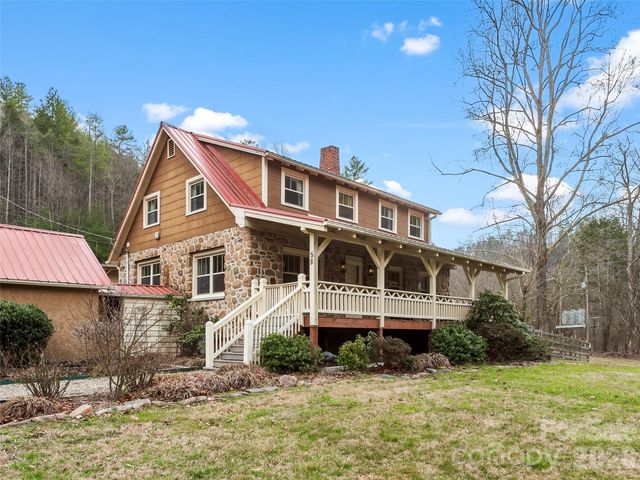 58 Guntertown Road, Marshall, NC 28753