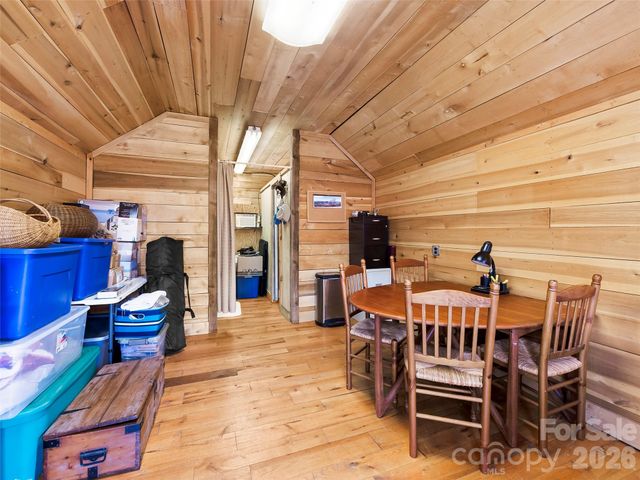 58 Guntertown Road, Marshall, NC 28753