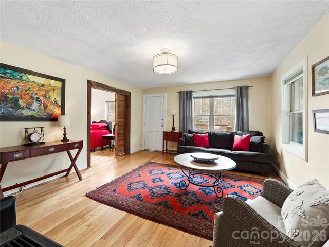 58 Guntertown Road, Marshall, NC 28753