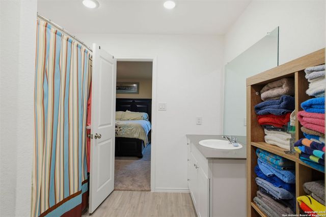 14113 Swine Place, San Antonio, TX 78252