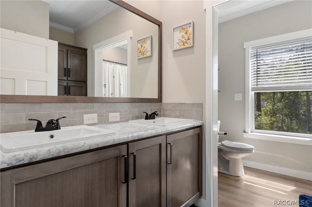2220 N Donovan Avenue, Crystal River, FL 34428