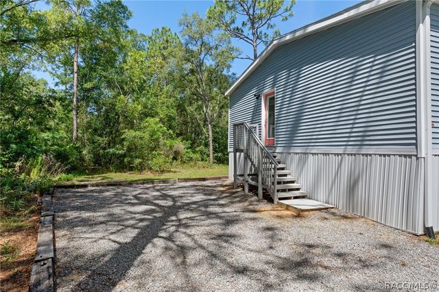 2220 N Donovan Avenue, Crystal River, FL 34428