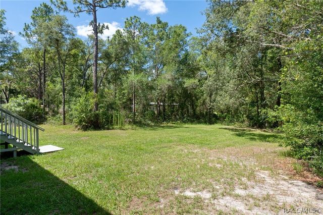 2220 N Donovan Avenue, Crystal River, FL 34428