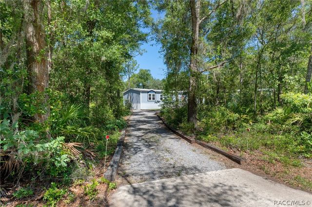 2220 N Donovan Avenue, Crystal River, FL 34428