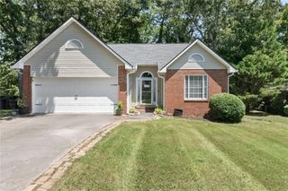 45 White Oak Dr Drive SE, Cartersville, GA 30121