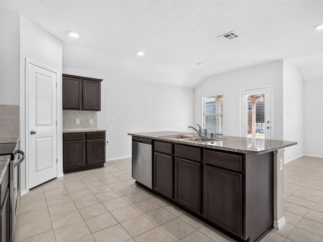1111 Meadow Side Drive, Princeton, TX 75407