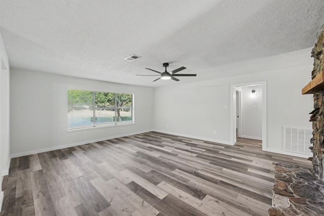 17005 White Birch Lane, Conroe, TX 77385