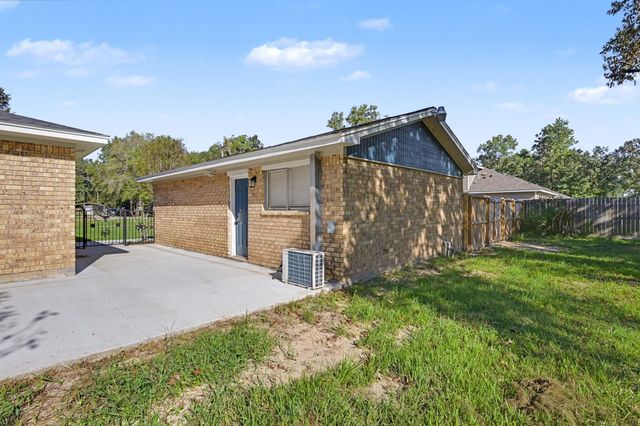 17005 White Birch Lane, Conroe, TX 77385