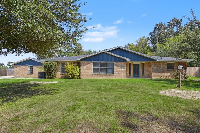 17005 White Birch Lane, Conroe, TX 77385
