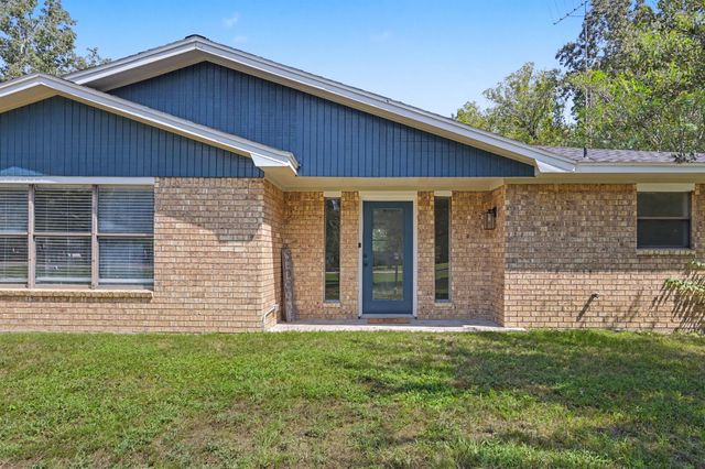 17005 White Birch Lane, Conroe, TX 77385