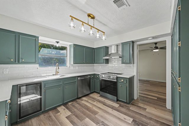 17005 White Birch Lane, Conroe, TX 77385