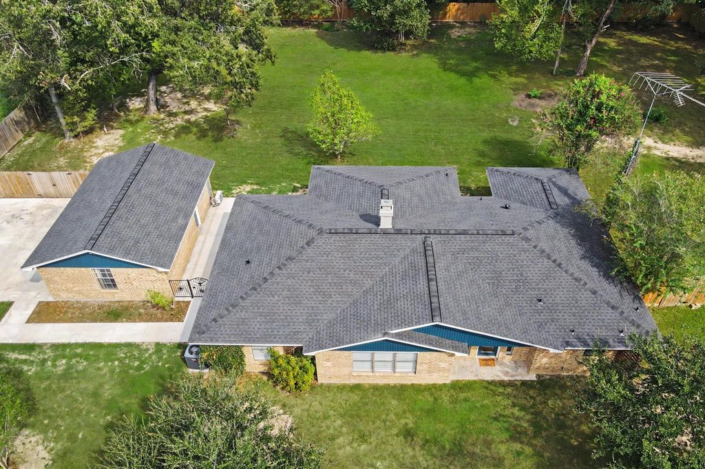 17005 White Birch Lane, Conroe, TX 77385