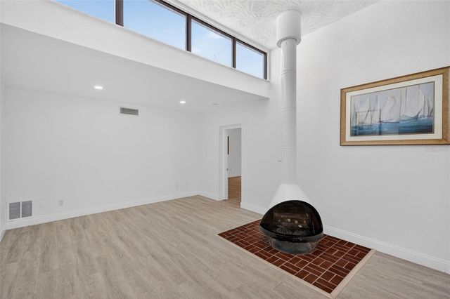 7990 42ND STREET N, Pinellas Park, FL 33781