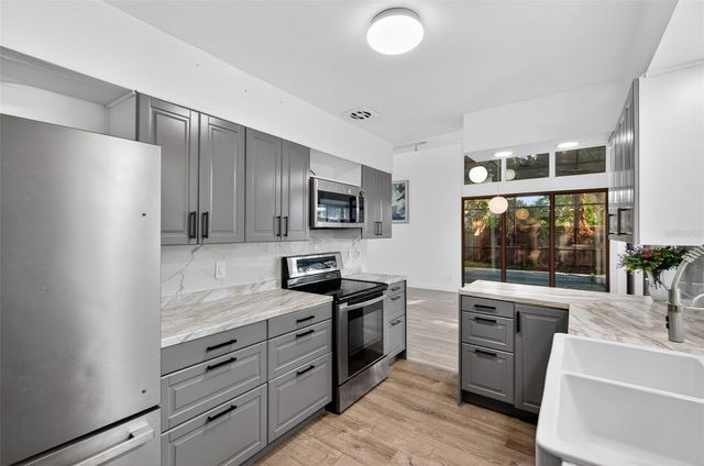 7990 42ND STREET N, Pinellas Park, FL 33781