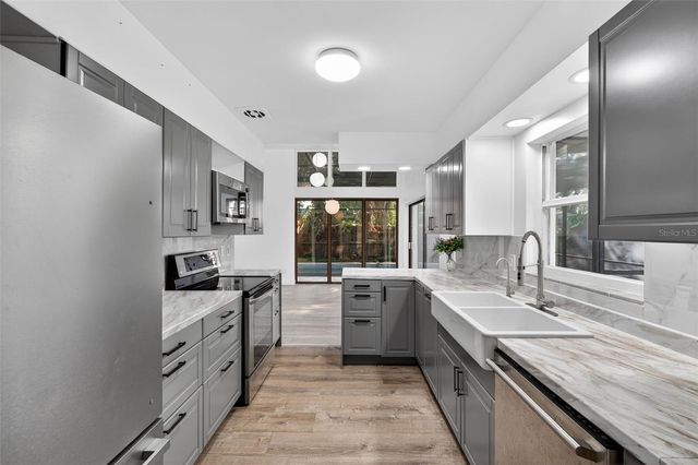 7990 42ND STREET N, Pinellas Park, FL 33781