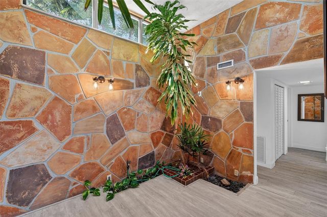 7990 42ND STREET N, Pinellas Park, FL 33781