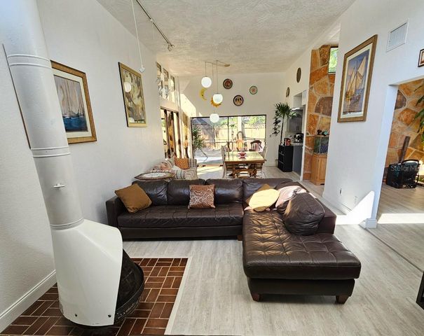 7990 42ND STREET N, Pinellas Park, FL 33781