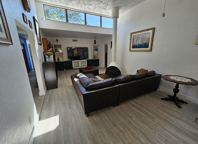 7990 42ND STREET N, Pinellas Park, FL 33781